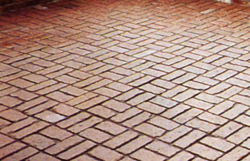 old-brick-bsktwv